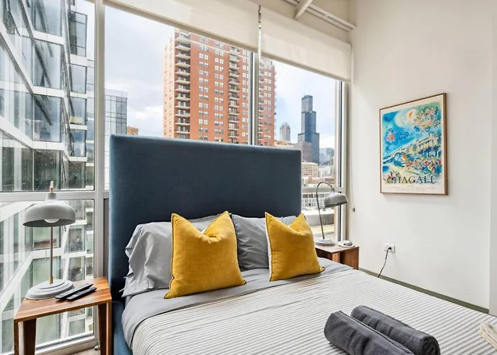 Apartment Downtown 3bd Penthouse Mich Views Gym #13 *